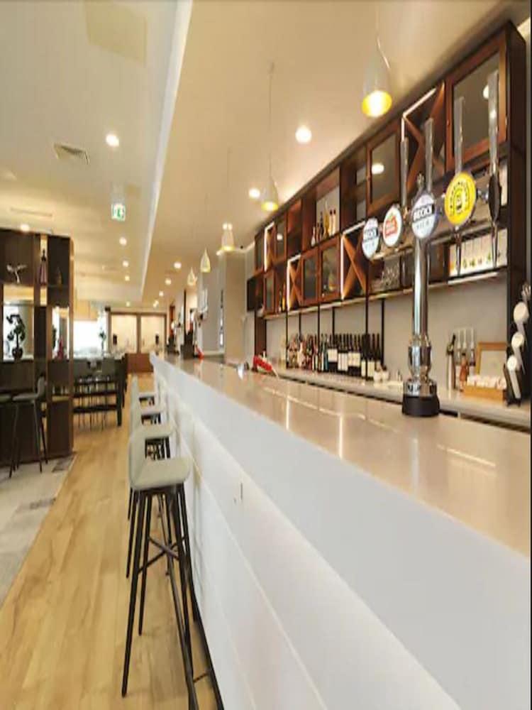 Hampton By Hilton London Stansted Airport Hotel Stansted Mountfitchet Exterior photo